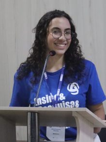 Aline Pinheiro